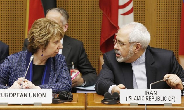 Iran, world powers begin drafting comprehensive nuclear deal