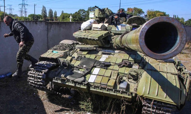 Ukraine, separatists agree to set up demilitarized zone