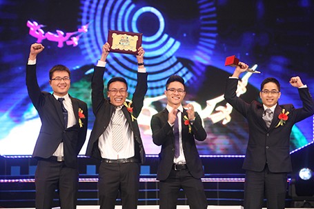 Vietnamese talents and initiatives honored