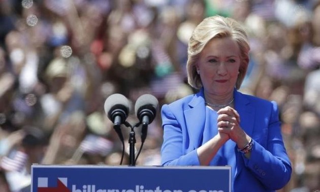 Hillary Clinton launches 2016 election campaign