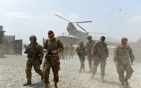 Obama says US soldiers will stay in Afghanistan to 2017
