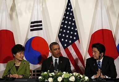 Japan urges RoK to sign intelligence-sharing pact