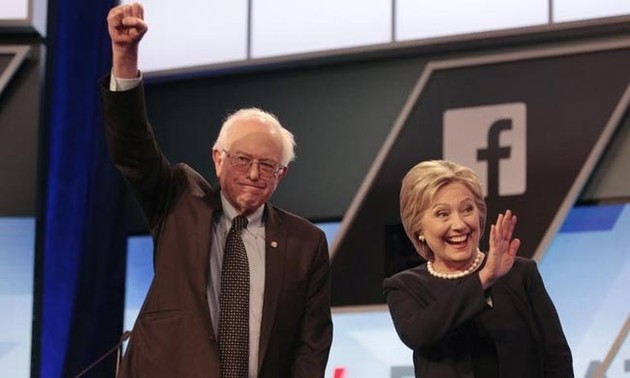 US election: Democratic candidates debate in Florida