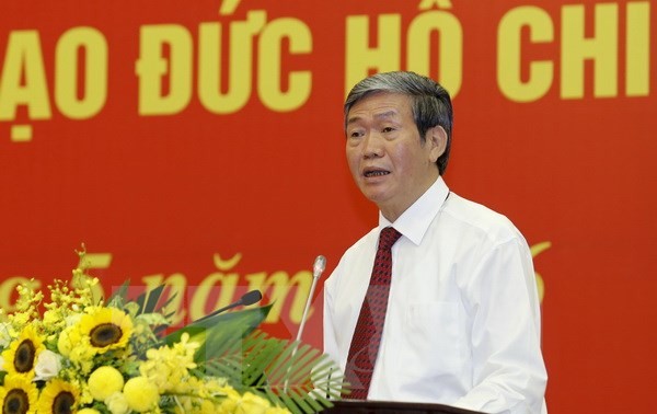 Movement to follow President Ho Chi Minh’s moral example reviewed 