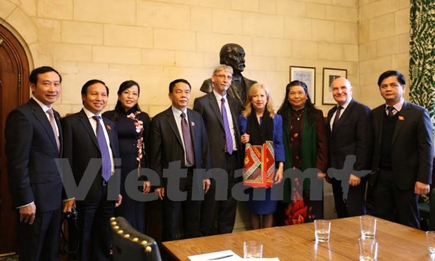 Vietnam, UK step up parliamentary cooperation 