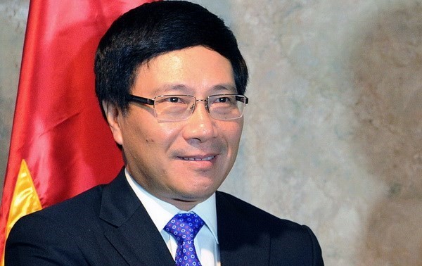 Deputy PM bids farewell to Cambodian, German ambassadors