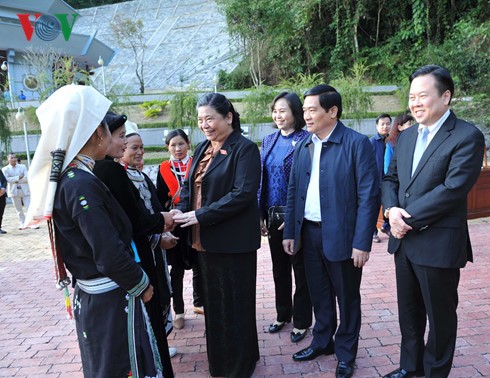 Ethnic people in Cao Bang urged to make the homeland more prosperous