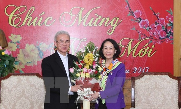 Party official hosts Tet reception for religious dignitaries
