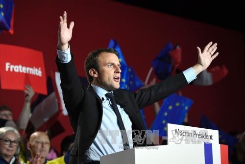 Macron and Le Pen vie for French votes