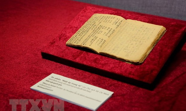 Exhibition on literature and arts during resistance war opens 
