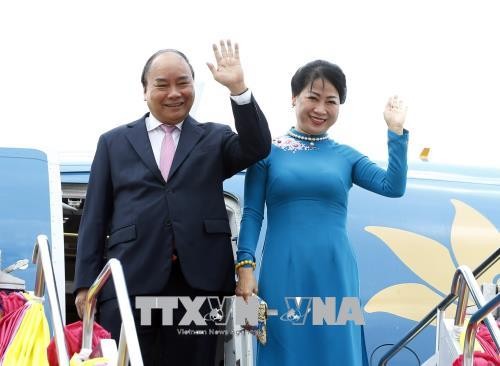 PM Nguyen Xuan Phuc arrives in Bangkok for ACMECS 8, CLMV 9