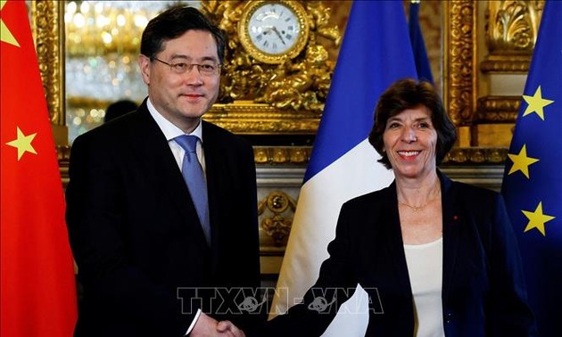 France, China agree to boost more balanced economic relationship  