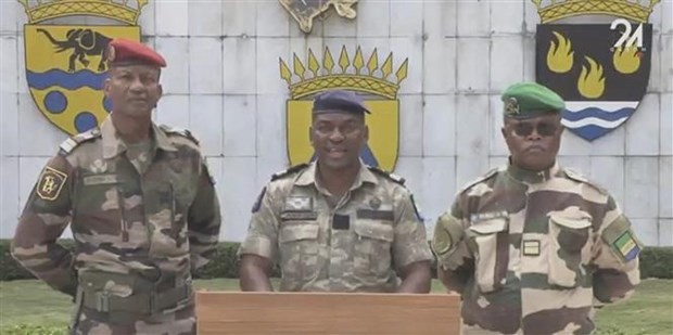 Gabon's military announces reopening of borders  