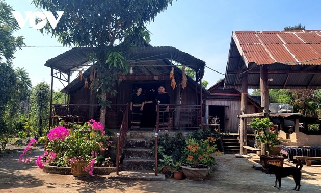 Ethnic communities do community tourism in Dak Lak province
