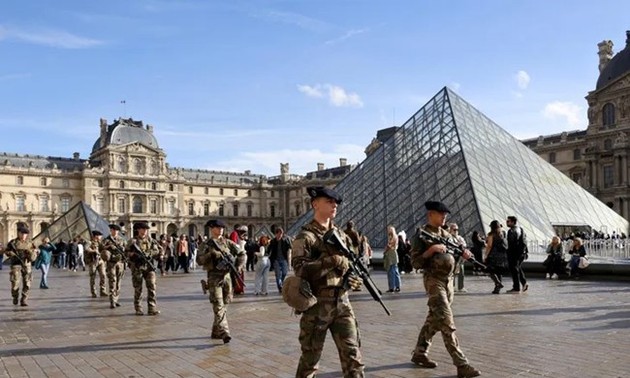 2,000 foreign troops to help France secure Paris Olympics