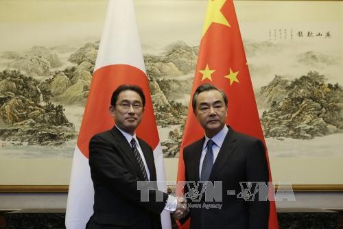 中国和日本同意为改善两国关系做出更大努力