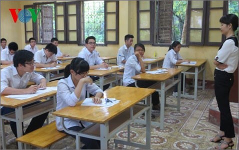 世界银行批准提高60万名越南教师和校长业务水平项目