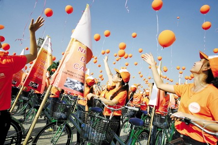 全国各地纷纷举行多项活动纪念纪念8.10越南橙剂灾难55周年