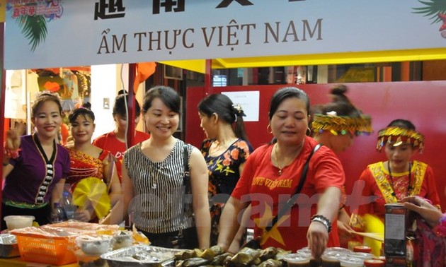 越南参加在中国澳门举行的东盟美食节