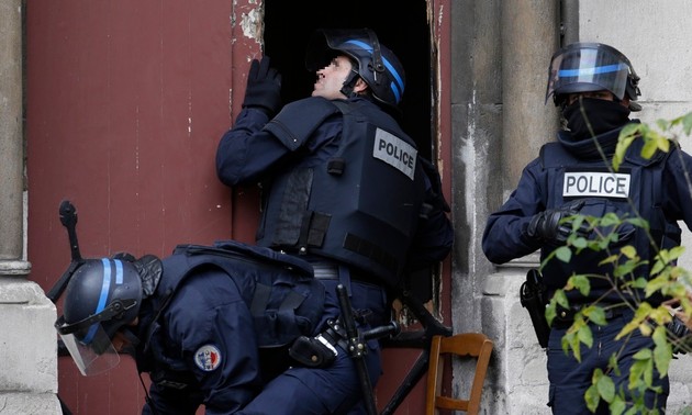 Terrorisme: un Français, soupçonné d'avoir projeté un attentat avec deux Belges, présenté à un juge