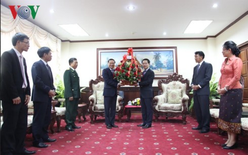 Félicitations en l’honneur du 55ème anniversaire des relations diplomatiques Vietnam-Laos
