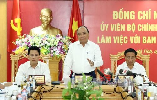 Nguyen Xuan Phuc travaille avec les autorités de Ha Tinh