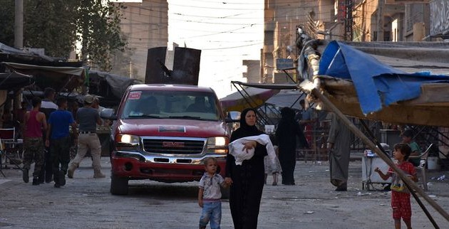 Syrie: le premier convoi humanitaire onusien entre dans Deir ez-Zor