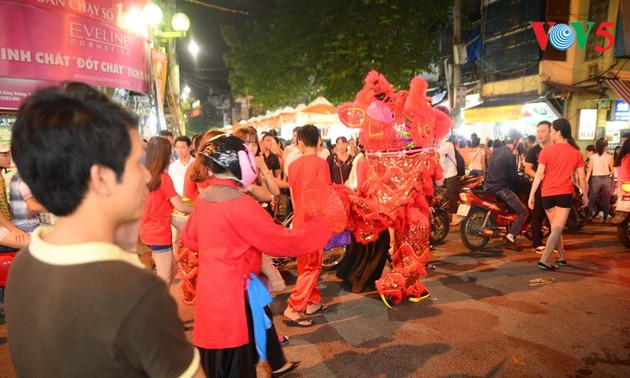 Activités culturelles à Hanoi en l’honneur de la fête de la mi-automne