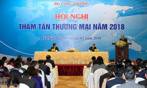 Nguyen Xuan Phuc à la réunion des conseillers commerciaux de 2018 