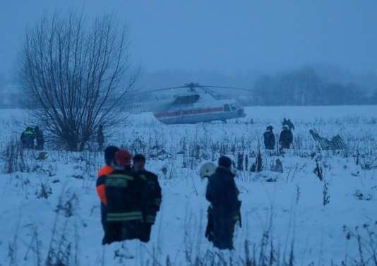 Un avion de ligne russe, transportant 71 personnes, s’écrase près de Moscou