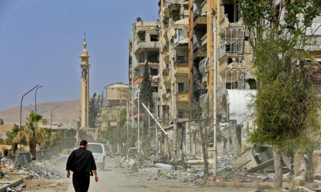 Syrie: Les rebelles évacuent une zone près de Damas