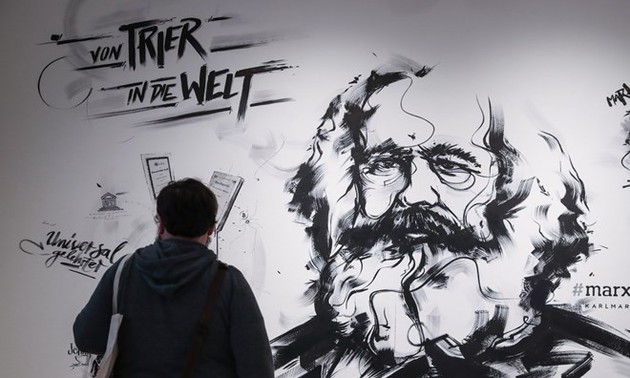 Gennady Zyuganov: «Karl Marx a changé le monde»