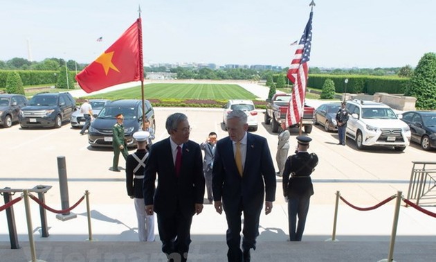 Vietnam-USA : des progrès dans la coopération défensive et sécuritaire