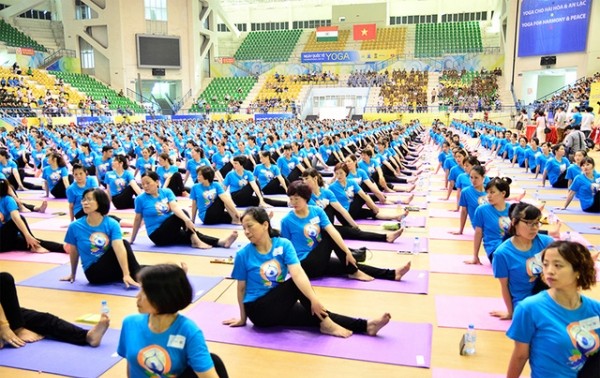 Activité en l’honneur de la Journée internationale du yoga