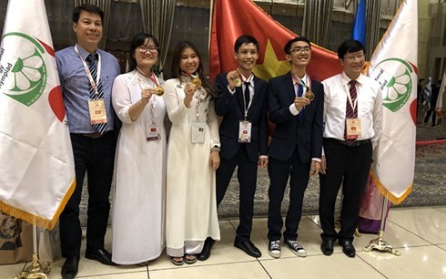 Olympiades internationales de biologie 2018 : le Vietnam remporte 3 médailles d’or