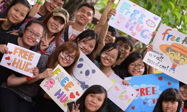 Free Hugs, la fête des câlins gratuits à Hô Chi Minh-ville