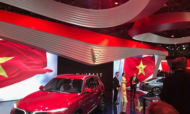 La première marque automobile vietnamienne VinFast à Paris Motor Show 2018
