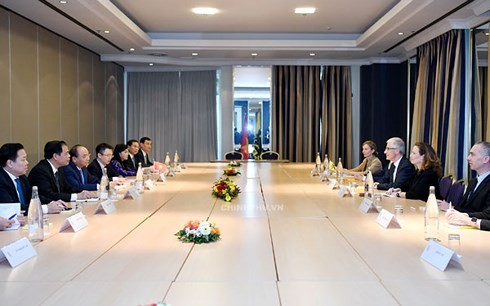 Le Premier ministre vietnamien reçoit les ministres-présidents de la Flandre et de la Wallonie