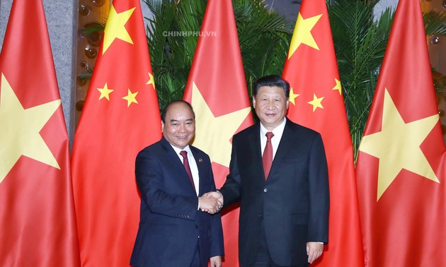 Nguyên Xuân Phuc rencontre Xi Jinping à Shanghai