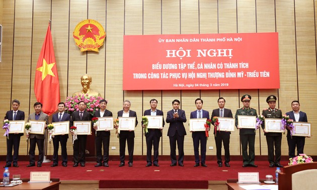 Hanoi honore collectifs et individus ayant contribué à l’organisation du 2e sommet Trump-Kim