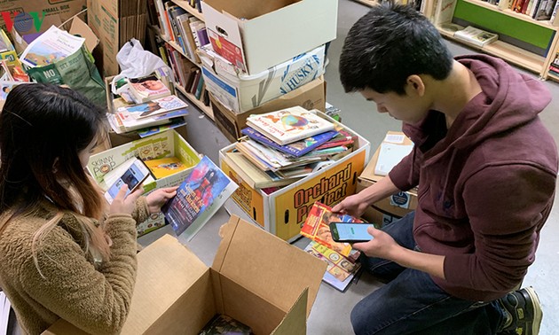 «Vietnam Book Drive for Kids»: faire aimer la lecture aux enfants vietnamiens