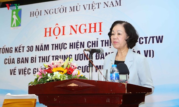 Truong Thi Mai: le progrès doit profiter aux personnes handicapées 