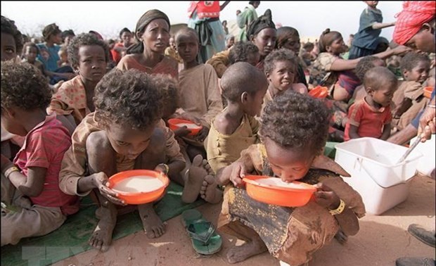 Un jeune enfant sur trois est mal nourri, selon l’Unicef