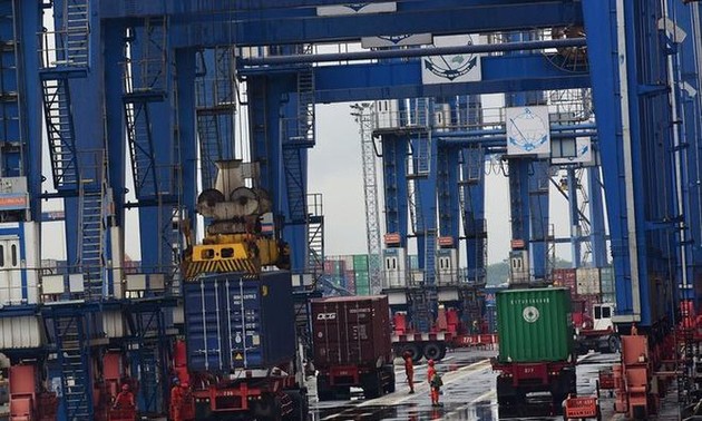 Le Vietnam et les États-Unis signent un accord d'entraide dans le secteur douanier