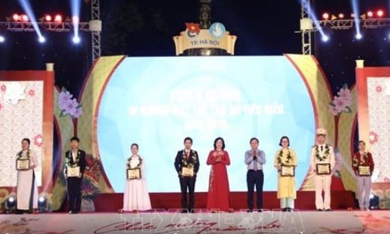 Hanoi: mise à l’honneur des 10 jeunes exemplaires de la capitale en 2019