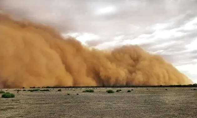 Australie : Après les incendies, tempête de poussière et averses de grêle