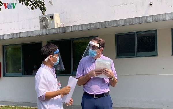Covid-19 : un patient à Thua Thiên-Huê est sorti de l’hôpital