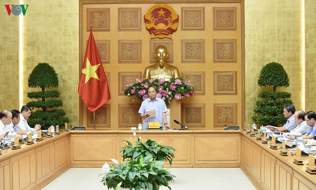 Nguyên Xuân Phuc est satisfait de la restructuration du système bancaire