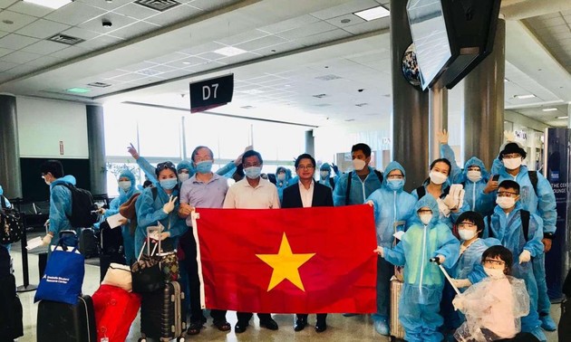 Covid-19: 350 citoyens vietnamiens rapatriés des États-Unis