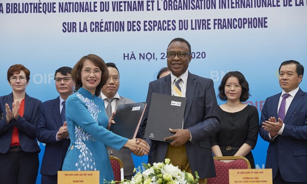 De nouveaux espaces dédiés aux livres francophones au Vietnam